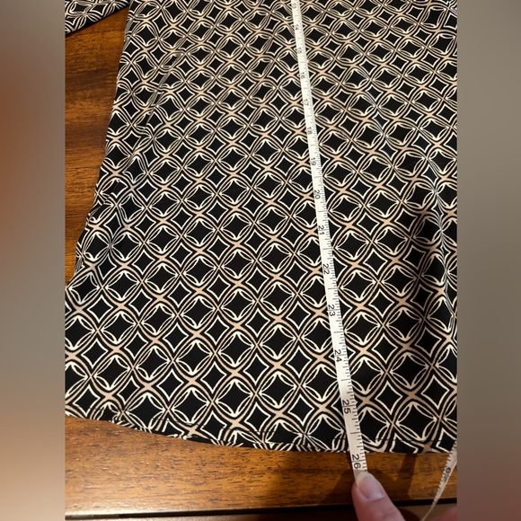 Dana Buchman size XXL Beautiful shirt with geometric pattern black and tan. - Picture 13 of 13